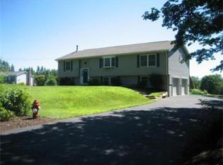 130 Town Farm Rd, Brookfield, MA 01506