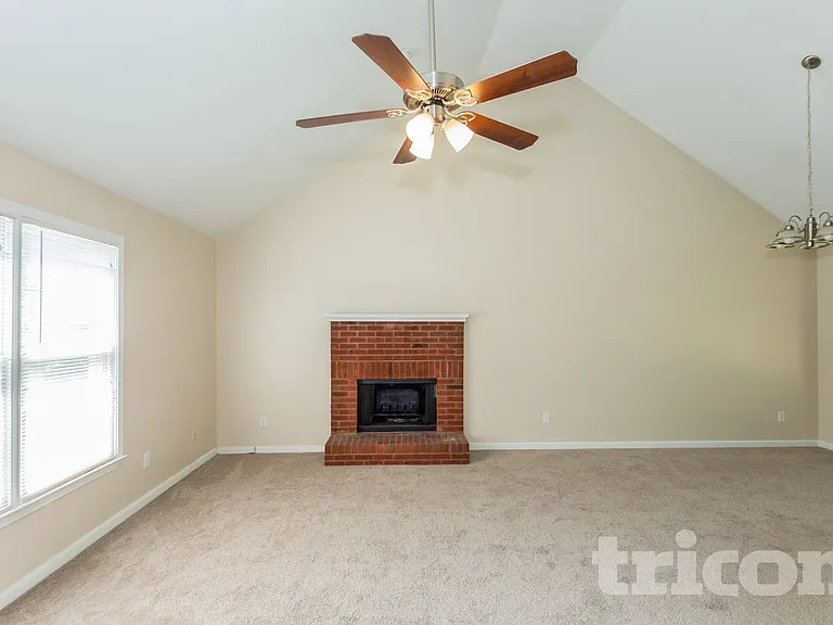 1320 Timber Walk Dr — Photo 2
