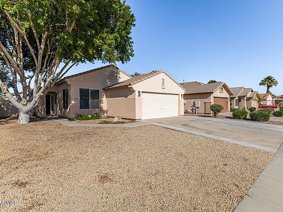 4th image of 8006 W SALTER Drive