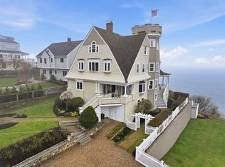 2 Bluff Rd, Hull, MA 02045