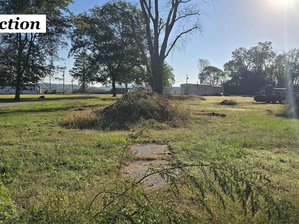 149 Elm Dr, Jonesboro, IL 62952