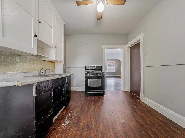 3484 W 58th St — Photo 12