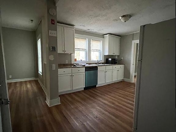 5th image of 24 Auburn St Unit B