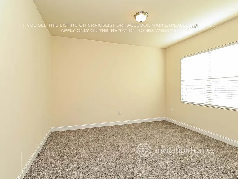 9849 Maywine Cir — Photo 12