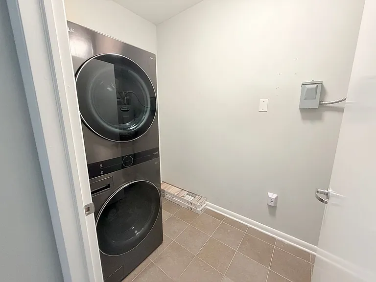 3101 E 10th St #301 — Photo 20