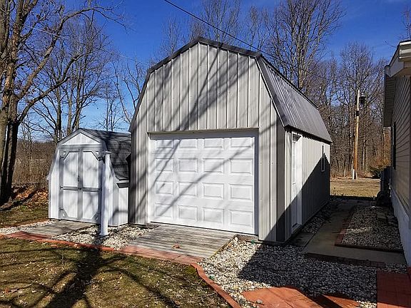5th image of 934 Eastmoor Dr