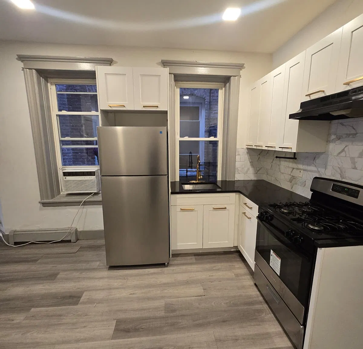 2 bed, $2,200 — Photo 2