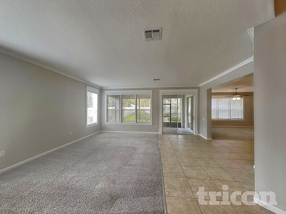 5th image of 2012 Crossvine Ln