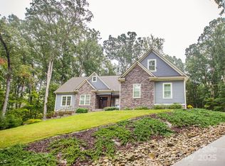 161 Greenbay Rd, Mooresville, NC 28117