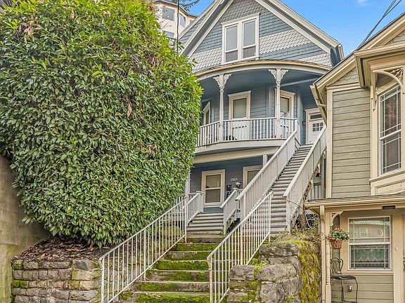 2nd image of 2069 SW Park Ave #D