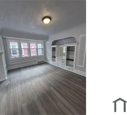 2517 W Hadley St — Photo 5