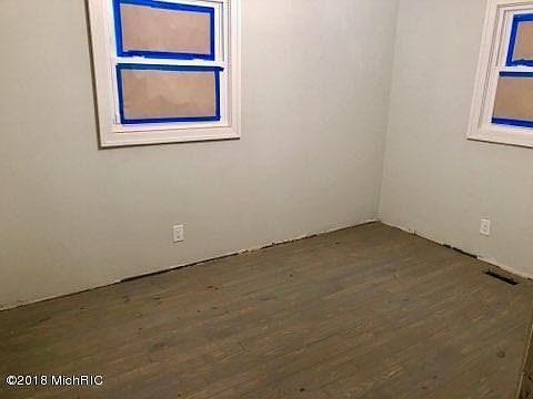 2nd image of 2072 Peterson Dr
