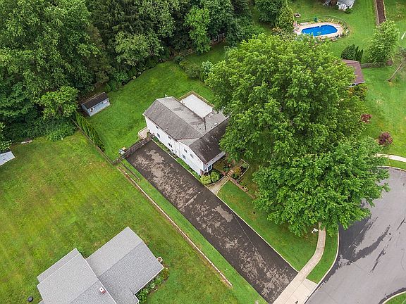 4th image of 1511 Berkley Pl