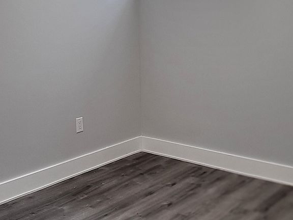 5th image of 622 N Main St #4