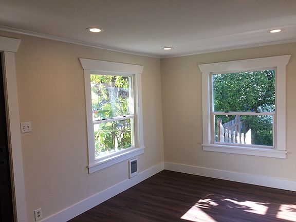 5th image of 7031 S Montgomery St