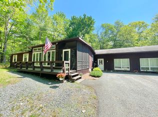 210 Crane Rd, Lakeville, PA 18438