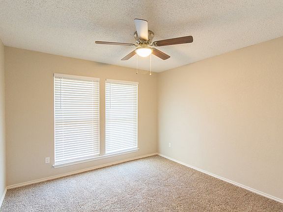 4th image of 1521 Brook Forest Dr