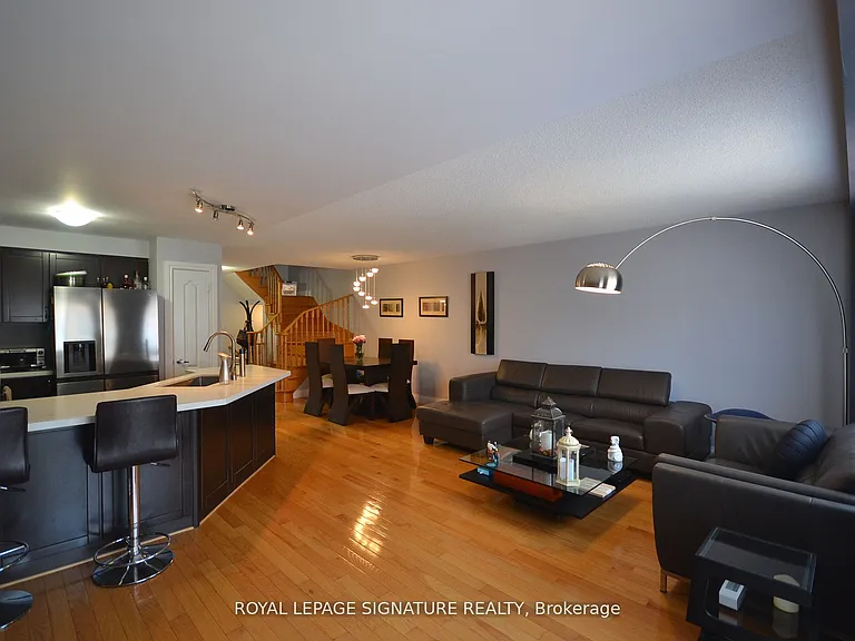 3967 Stardust Dr — Photo 7