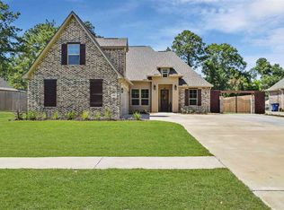 195 Dennis Rd, Lumberton, TX 77657