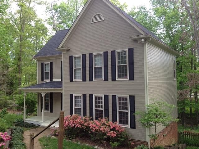 1st image of 600 Holly Grove Ln