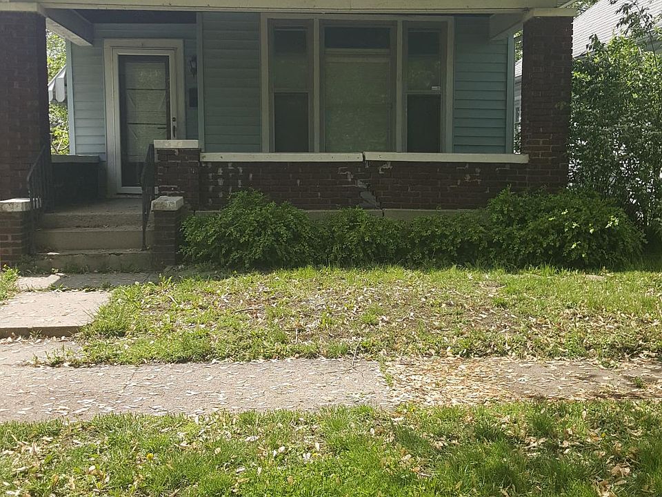 1st image of 738 E Pleasant Run Parkway North Dr