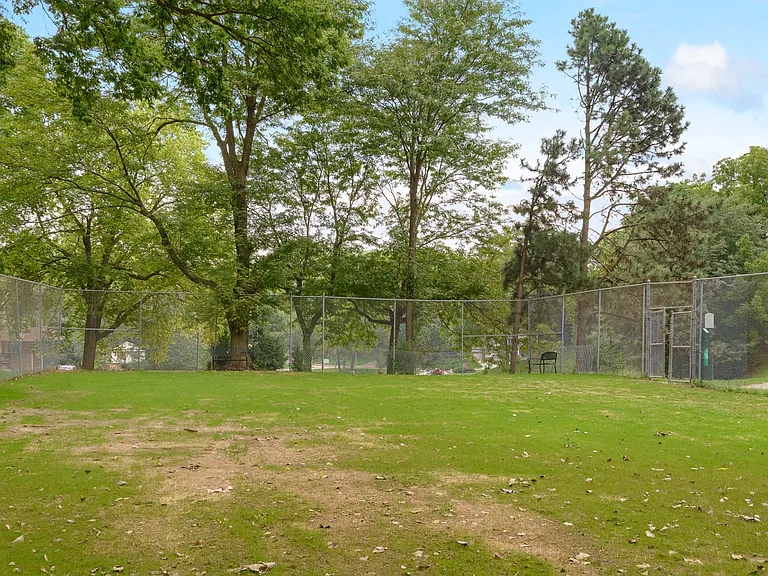 Fontenelle Hills — Photo 23