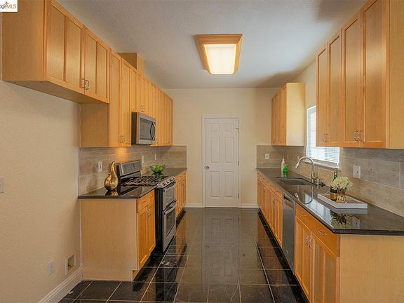 4th image of 5665 McBryde Ave