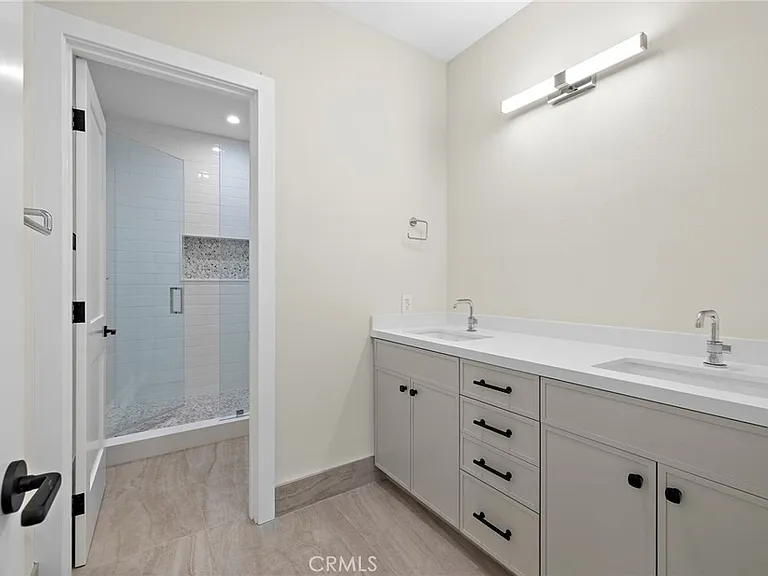 22661 Sweetmeadow — Photo 41