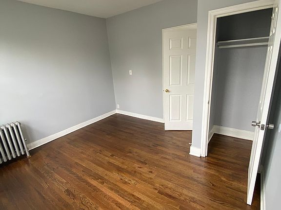 4th image of 247 Columbia Ave #2R