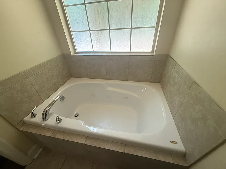 130 Markia Dr — Photo 16
