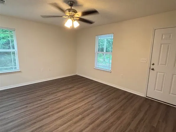 6550 Maddox Rd, Milton, FL 32570