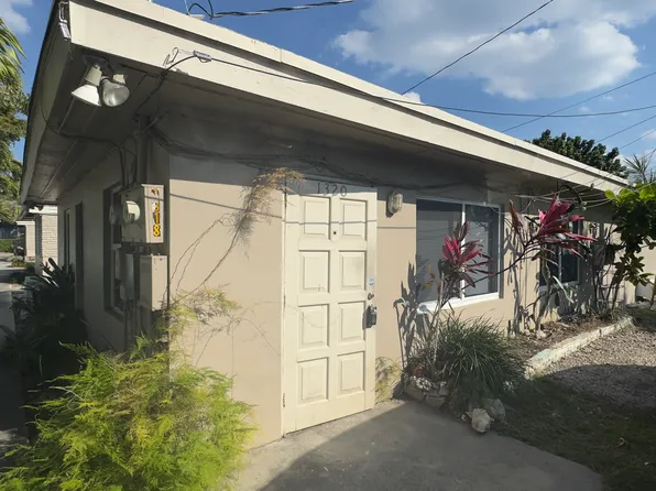 1314 S 20th Ave #1320, Hollywood, FL 33020