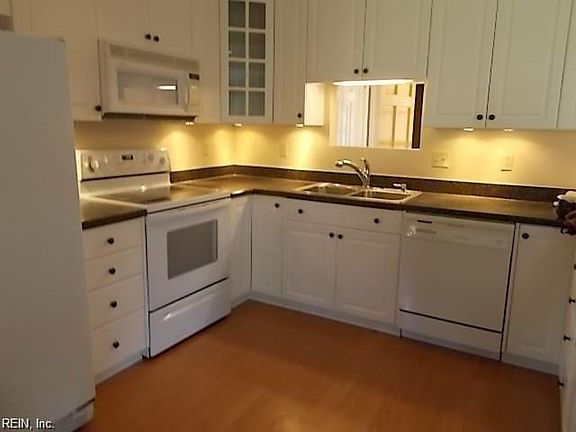 4th image of 817 Woodrow Ct
