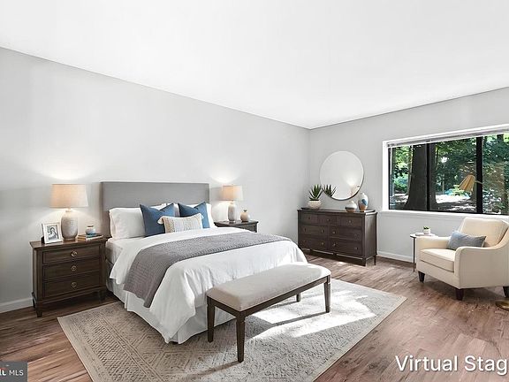 3rd image of 2210 Springwood Dr APT 107