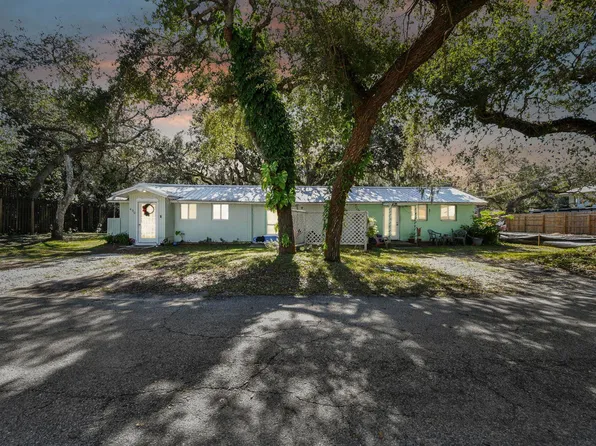 490 Pyrus St, Saint Augustine, FL 32080