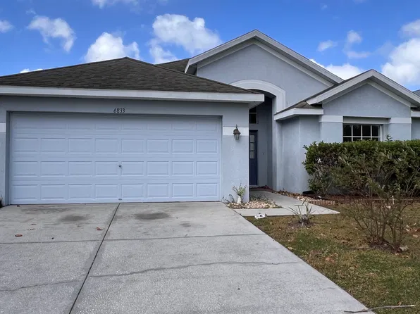 6833 Runner Oak Dr, Wesley Chapel, FL 33545