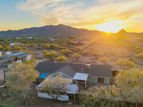 45216 N 10TH Street, New River, AZ 85087