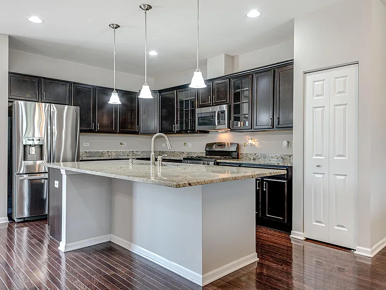 893 Lewisburg Ln — Photo 15