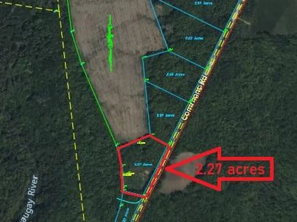 2 Commons Rd, Chateaugay, NY 12920