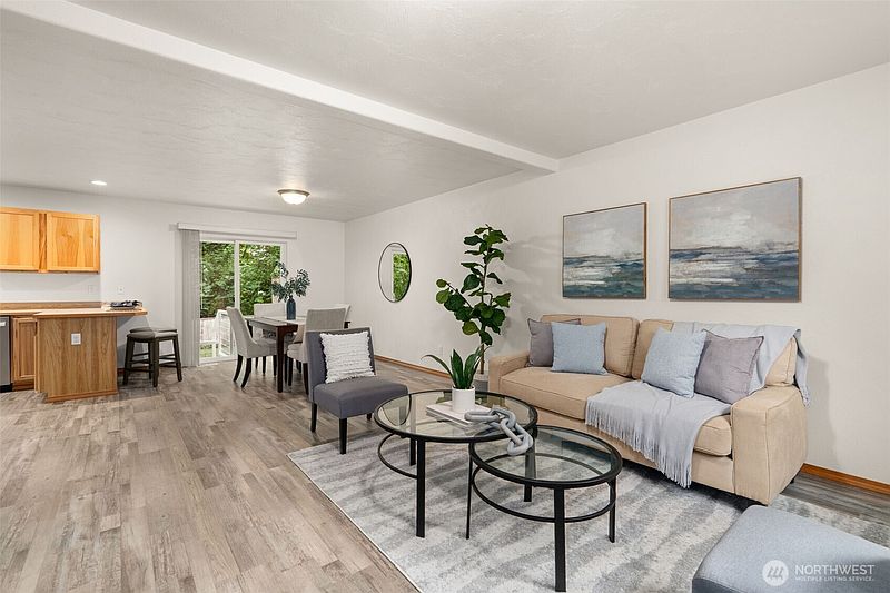 5th image of 304 N 5th Avenue SW
