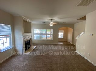 8602 Twined Creek Ln, Charlotte, NC 28227