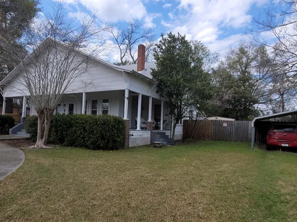1076 12th Ave, Graceville, FL 32440