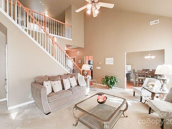 5th image of 117 Wood Hollow Ct