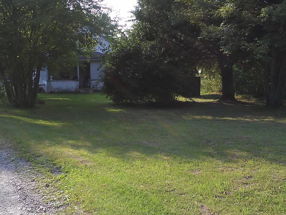 1st image of 131 N Spruce Ave