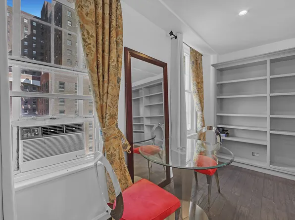 350 West 57th Street image 6 of 16