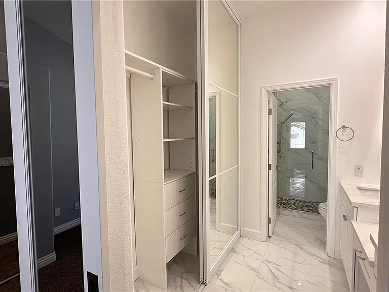 5268 Island Chain Rd — Photo 27