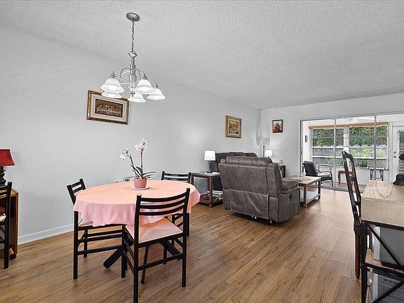 2nd image of 884 Worcester Lane
