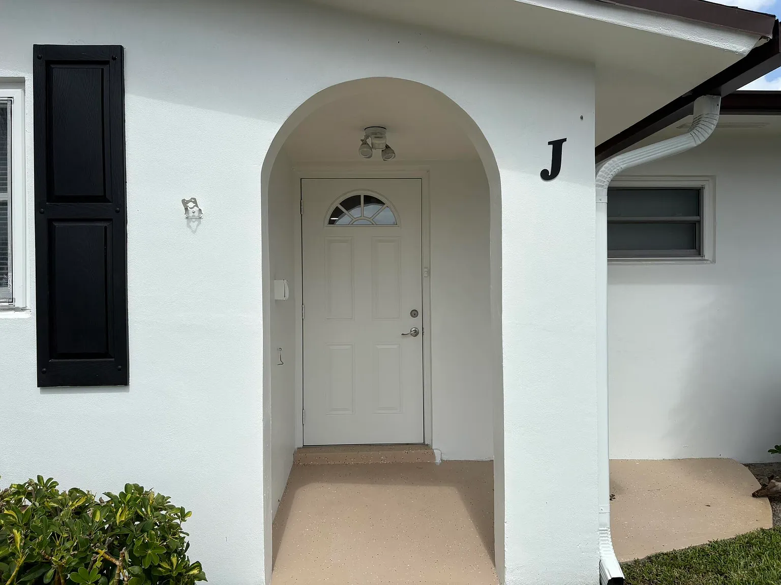 1 bed, 1.5 bath, 662 sqft, $1,500 — Photo 2