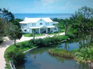 978 Oriole Beach Rd, Gulf Breeze, FL 32563