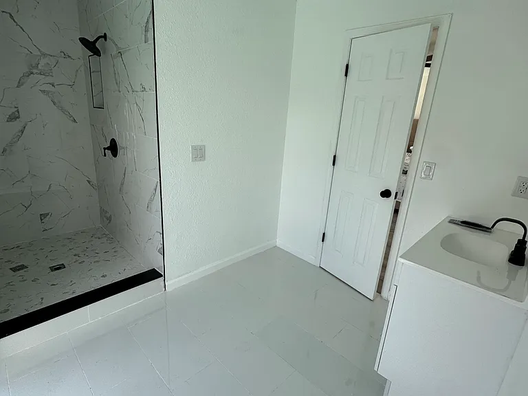 303 Silk Oak Dr — Photo 7